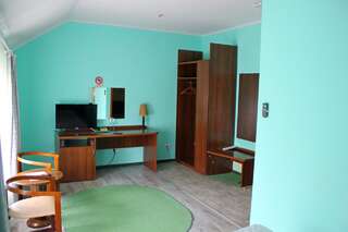 Мини-отель Inn Gusi project hotel Мариуполь Двухместный номер Делюкс с 2 отдельными кроватями-13